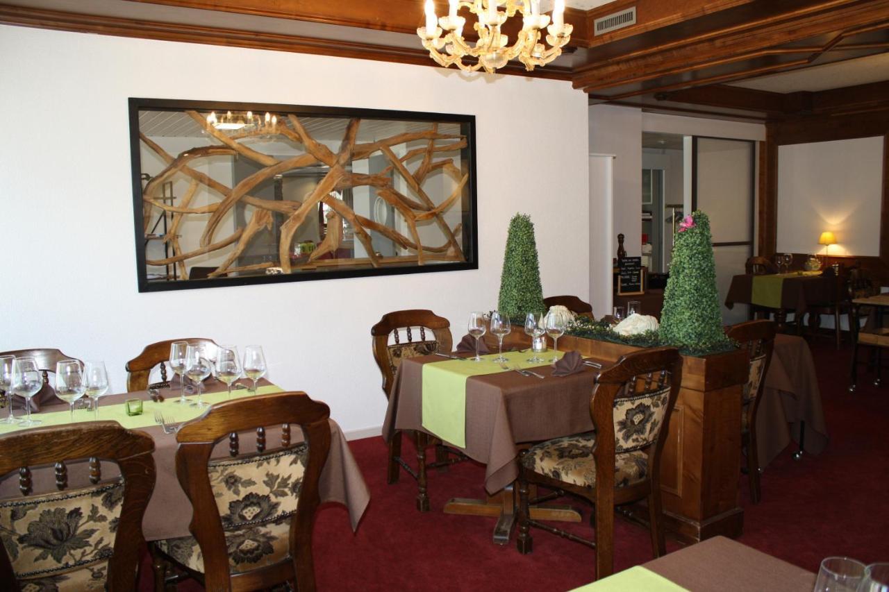 Hotel De La Gare Monthey Exterior photo